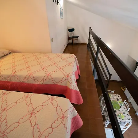 Laura Pensión Porto Azzurro