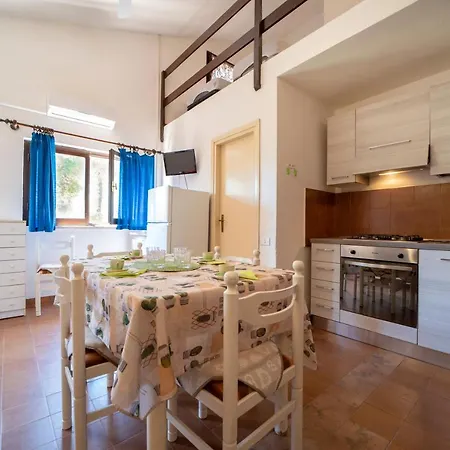 Pensión Laura Porto Azzurro